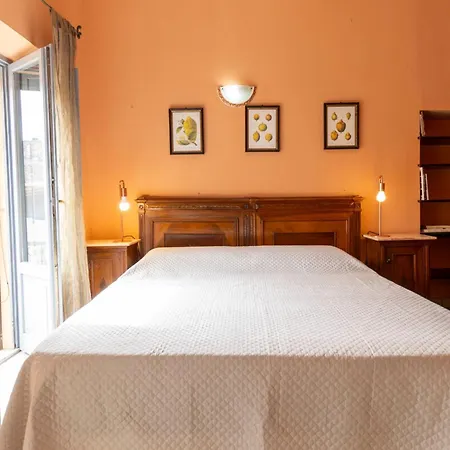 Laribiancos Centro Storico Apartment *